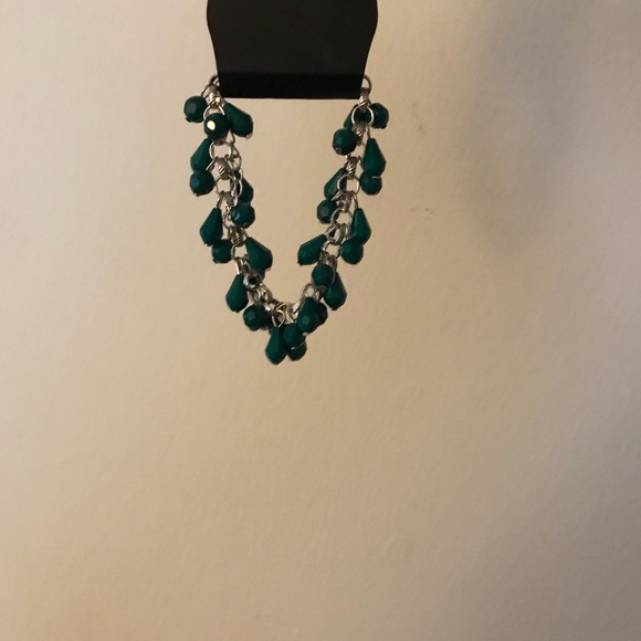 4 piece matching jewelry set - Picture 5 of 5